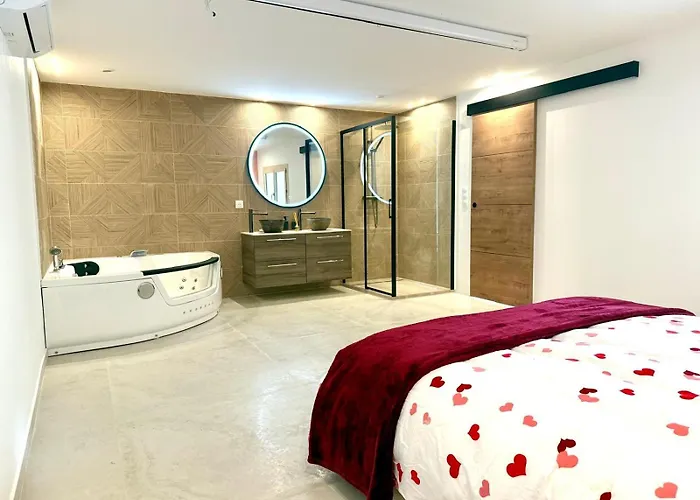 Appartment Jacuzzi In Cannes